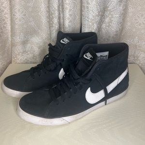 Black Nike Blazers
